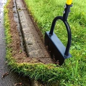 Manual Half Moon Lawn Edging Tool